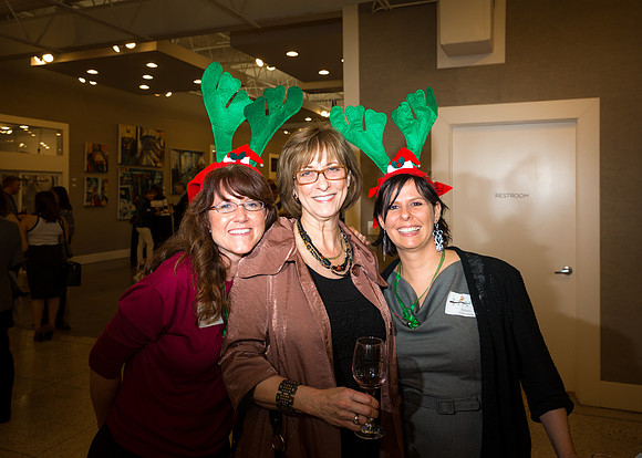 IIDA Jingle Bell Winewalk 2013