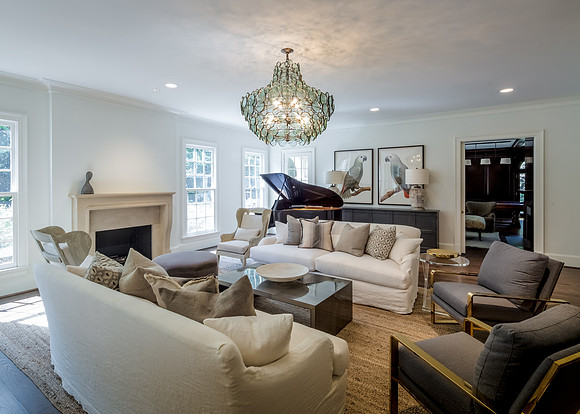 527 Little John Interiors