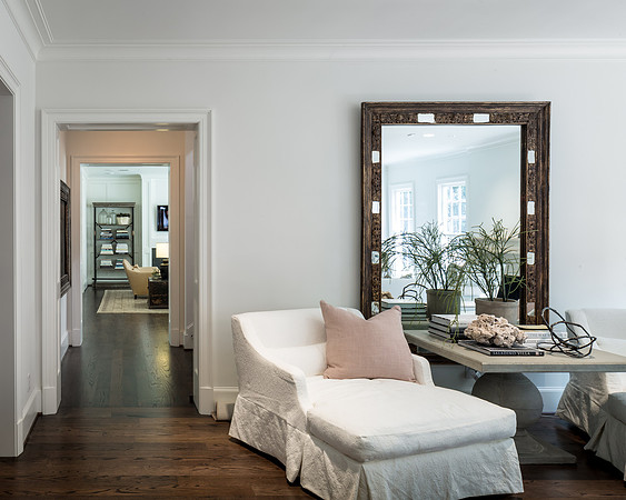 527 Little John Interiors