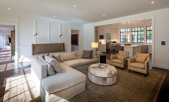 527 Little John Interiors