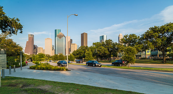 Park Vista Dr and Allen Parkway
