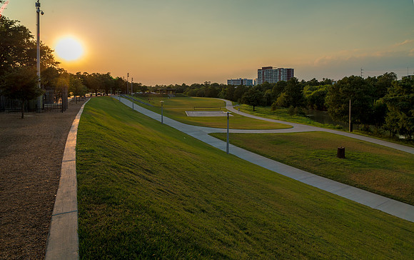 Park Vista Dr - Valentine Way Park Vista Dr and Allen Parkway