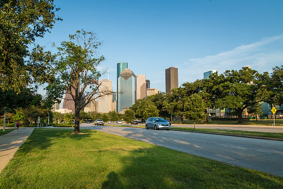 Park Vista Dr and Allen Parkway
