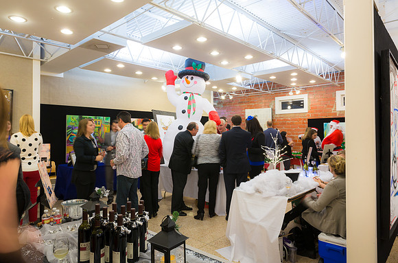 IIDA Jingle Bell Winewalk 2013