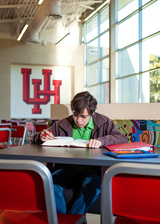 Cougarwood Dinning - University of Houston