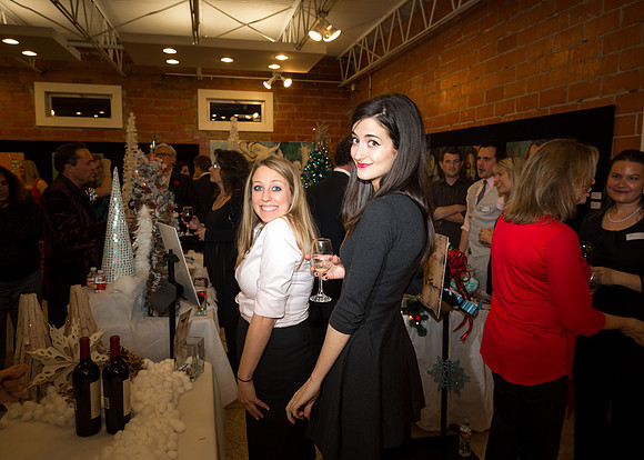 IIDA Jingle Bell Winewalk 2013
