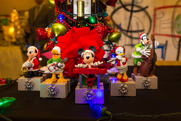 IIDA Jingle Bell Winewalk 2013