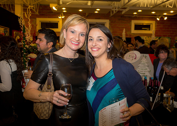IIDA Jingle Bell Winewalk 2013