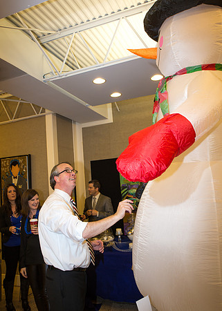 IIDA Jingle Bell Winewalk 2013